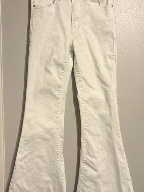 RISEN Flare Jeans in White